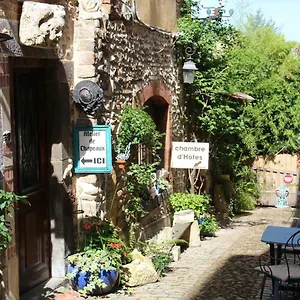 Les Ateliers D'art Modiste Et Formier Bed & Breakfast
